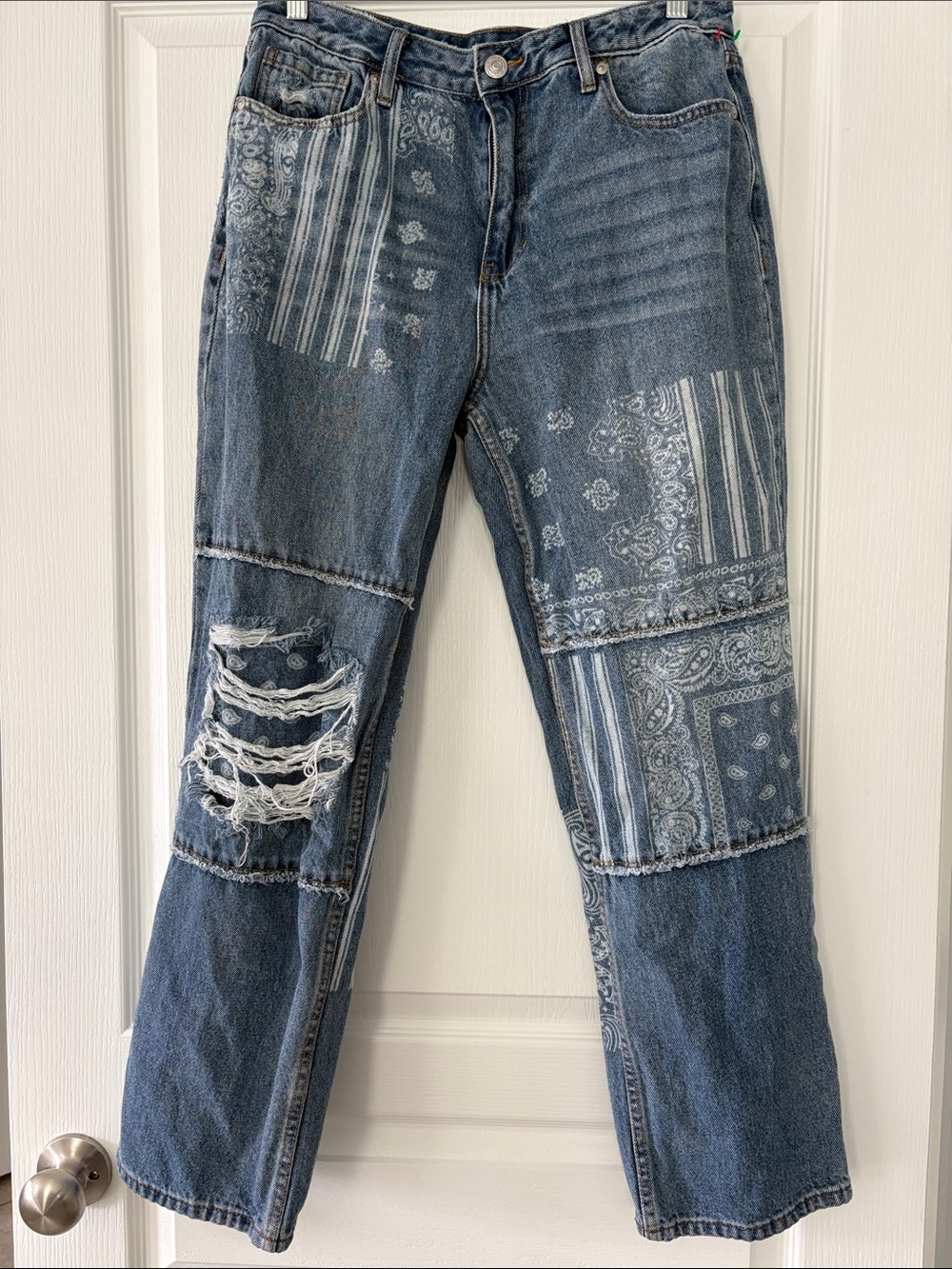 Cleo + Wolf Women's Blue Patchwork Straight-Leg Jeans with Distressed Detail